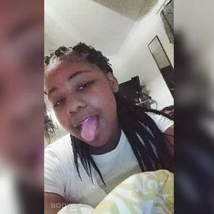 Meet your Posher, Samya